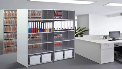 Büro- und Archivregale