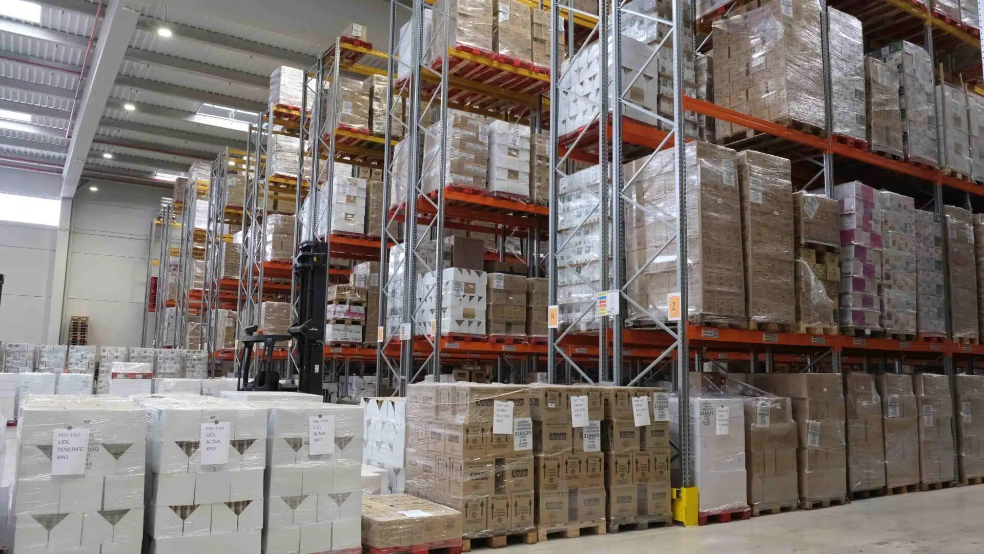 ¿Tu almacén está preparado para seguir creciendo? Descubre qué soluciones tienes para ampliar la capacidad de almacenaje